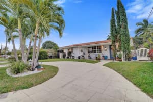7680 Nw 14th Street, Pembroke Pines, Fl 33024, Pembroke Pines