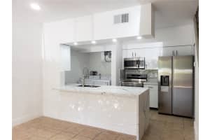 18338 68th Avenue, Hialeah, FL 33015 - MLS#F10545569