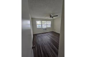 18335 68 Avenue, Hialeah, FL 33015 - MLS#F10545583