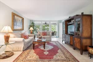 3900 Oaks Clubhouse Drive, Pompano Beach, FL 33069 - MLS#F10545743