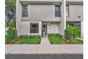 1381 99th Avenue, Pembroke Pines, FL 33024 - MLS#F10545881