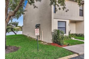 1381 99th Avenue, Pembroke Pines, FL 33024 - MLS#F10545881