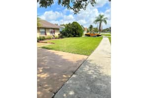 9138 Bedford Drive, Boca Raton, FL 33434 - MLS#F10545920