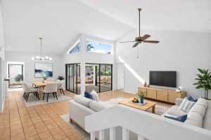 661 Deer Creek Hollows Circle, Deerfield Beach, FL 33442 - MLS#F10546100