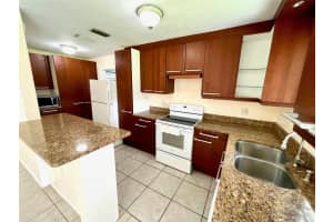 1411 79th Way, Pembroke Pines, FL 33024 - MLS#F10546161