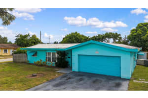 3700 25th Street, Lauderdale Lakes, FL 33311 - MLS#F10546263