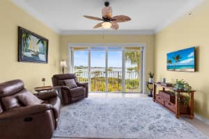 21 Harbour Isle Drive, Fort Pierce, FL 34949 - MLS#F10546277
