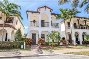 8362 39th Court, Pembroke Pines, FL 33024 - MLS#F10546344