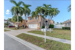 19431 2nd Street, Pembroke Pines, FL 33029 - MLS#F10546358