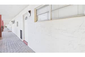 381 Hollybrook Drive, Pembroke Pines, FL 33025 - MLS#F10546368