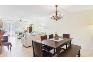 381 Hollybrook Drive, Pembroke Pines, FL 33025 - MLS#F10546368