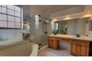 401 158th Terrace, Pembroke Pines, FL 33027 - MLS#F10546657