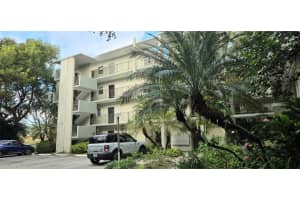 8951 N New River Canal Road 1b, Plantation, Fl 33324, Plantation