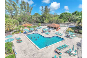 3910 Inverrary Boulevard 308-b, Lauderhill, Fl 33319, Lauderhill