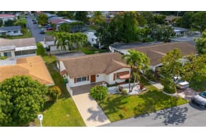 5710 68th Terrace, Tamarac, FL 33321 - MLS#F10548109