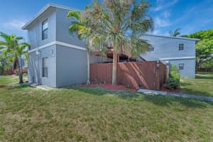 27 Crossings Circle, Boynton Beach, FL 33435 - MLS#F10548115