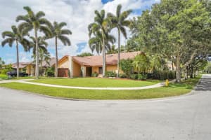 1581 100th Way, Plantation, FL 33322 - MLS#F10548277