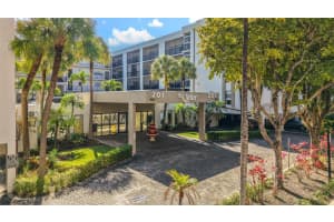 201 178th Drive, Sunny Isles Beach, FL 33160 - MLS#F10548328