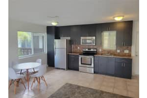 600 Luna Court, Hollywood, FL 33021 Sold 02/13/26