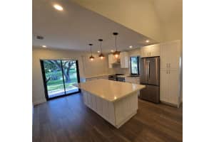 2177 Montpeliar, Weston, Fl 33326, Weston