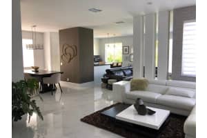 4360 Dogwood Circle, Weston, FL 33331 - MLS#F10548703