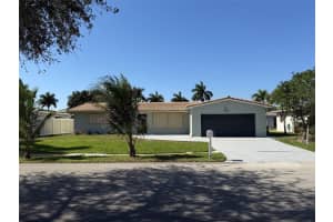2070 Nw 84th Terrace, Pembroke Pines, Fl 33024, Pembroke Pines