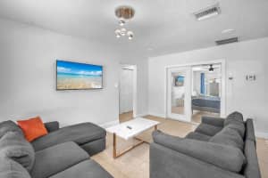 1121 66th Terrace, Hollywood, FL 33024 - MLS#F10548751