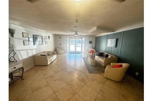 2400 Ocean Drive, Hollywood, FL 33019 - MLS#F10548789