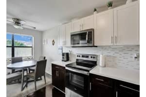 2704 104th Avenue, Sunrise, FL 33322 - MLS#F10548864