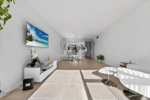 9281 Sunrise Lakes Boulevard, Sunrise, FL 33322 - MLS#F10548892