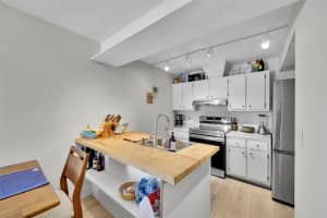 670 Kensington Place, Wilton Manors, FL 33305 - MLS#F10548901