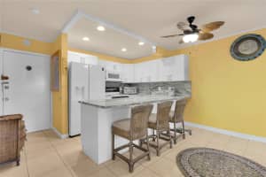 1560 Mckinley Street, Hollywood, FL 33020 - MLS#F10549057