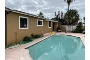 301 66th Avenue, Hollywood, FL 33024 - MLS#F10549063