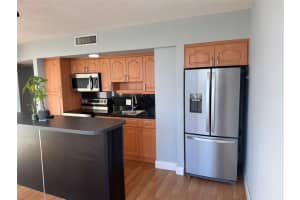 900 Bay Drive, Miami Beach, FL 33141 - MLS#F10549070