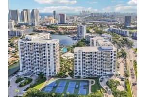 600 Three Islands Boulevard, Hallandale Beach, FL 33009 - MLS#F10549086