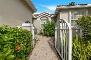 7501 S Aragon Boulevard 5, Sunrise, Fl 33313, Sunrise