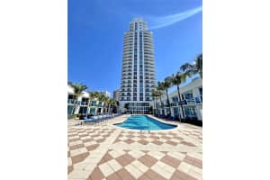 1945 Ocean Drive, Hallandale Beach, FL 33009 - MLS#F10549208