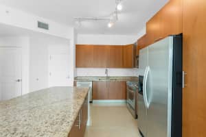 1945 Ocean Drive, Hallandale Beach, FL 33009 - MLS#F10549240