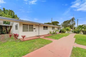 2317 Garfield Street, Hollywood, FL 33020 - MLS#F10549313