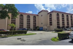 3251 Holiday Springs Boulevard, Margate, FL 33063 - MLS#F10549315