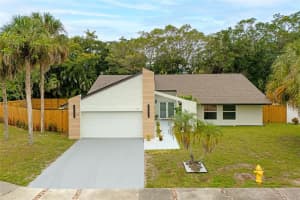 701 77th Avenue, Plantation, FL 33324 - MLS#F10549329