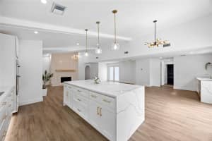 701 77th Avenue, Plantation, FL 33324 - MLS#F10549329