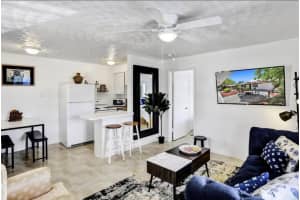 820 Ne 16th Avenue 1, Fort Lauderdale, Fl 33304, Fort Lauderdale