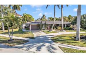 2801 48th Court, Lighthouse Point, FL 33064 - MLS#F10549367