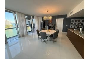 465 Brickell Avenue, Miami, FL 33131 - MLS#F10549394