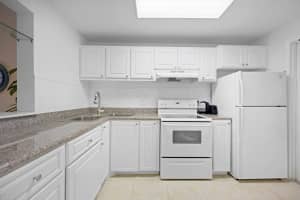 470 Paradise Isle Boulevard, Hallandale Beach, FL 33009 - MLS#F10549413