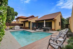 1017 Ne 202nd Lane, Miami, Fl 33179, Miami