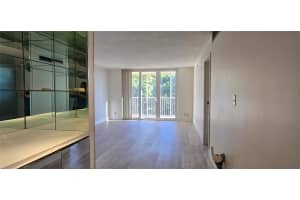 250 Jacaranda Drive, Plantation, FL 33324 - MLS#F10549430