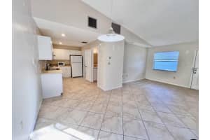 2002 S 10th Street Apt D, Fort Pierce, Fl 34950, Fort Pierce