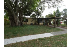 82 Tortuga Road, Palm Springs, FL 33461 - MLS#F10549741